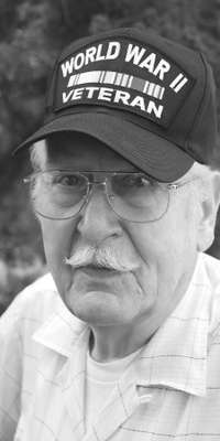 Ray Lambrecht, American car dealer., dies at age 96